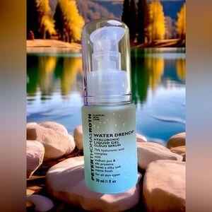 New PETER THOMAS ROTH Water Drench Hyaluronic Liquid Gel Cloud Serum